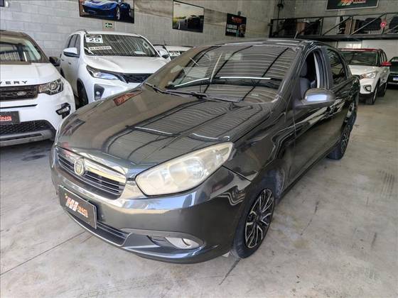 FIAT GRAND SIENA 1.4 MPI ATTRACTIVE 8V FLEX 4P MANUAL FIAT GRAND SIENA 1.4 MPI ATTRACTIVE 8V FLEX 4P MANUAL